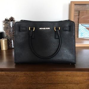 Michael Kors purse / handbag